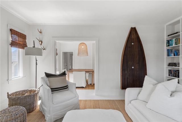 193 Coggeshall Avenue, Newport, RI 02840