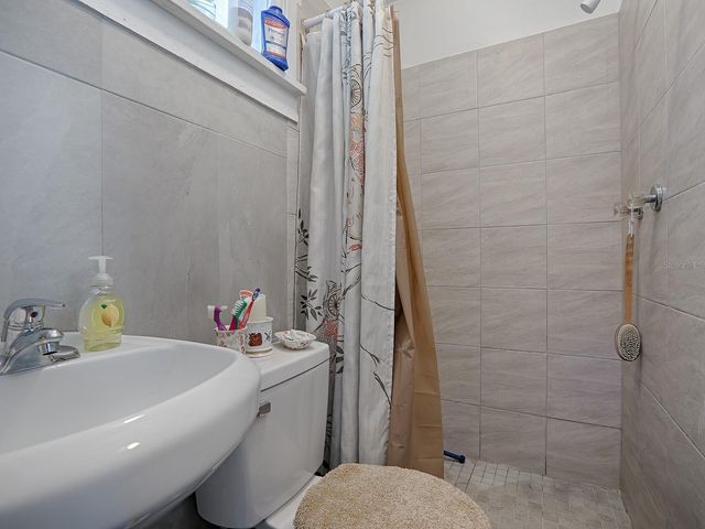 422 & 426 E CITRUS AVENUE, Eustis, FL 32726