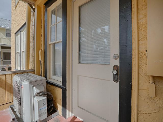 422 & 426 E CITRUS AVENUE, Eustis, FL 32726