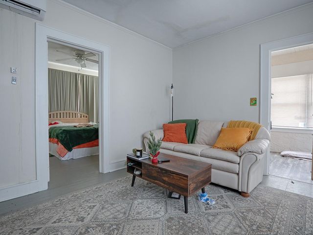 422 & 426 E CITRUS AVENUE, Eustis, FL 32726