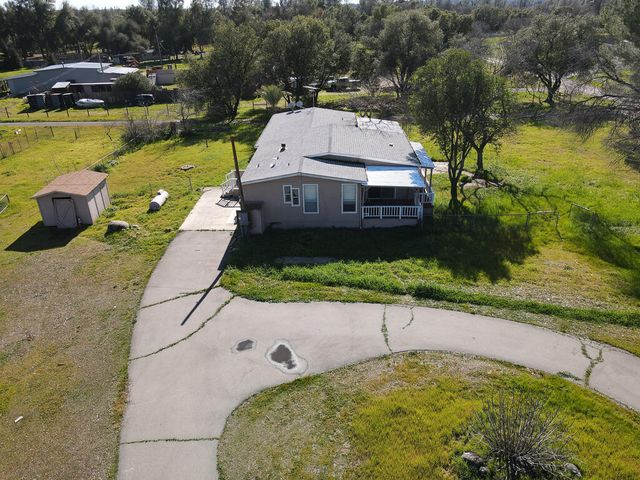 19533 Gas Point Road, Cottonwood, CA 96022