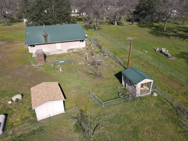 19533 Gas Point Road, Cottonwood, CA 96022