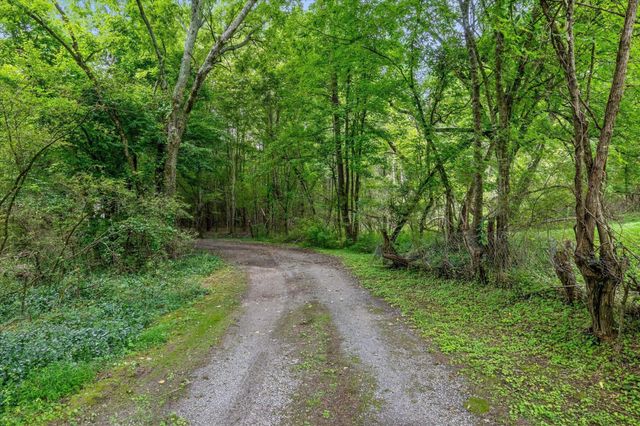 1906 Spradling Road, Soddy Daisy, TN 37379