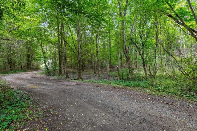 1906 Spradling Road, Soddy Daisy, TN 37379