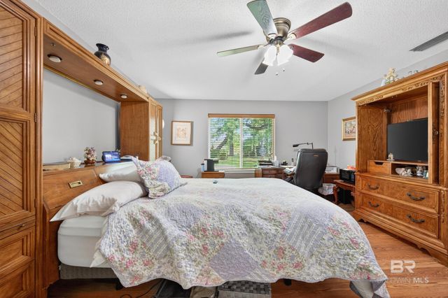 16270 Pine Grove Rd Ext N, Bay Minette, AL 36507