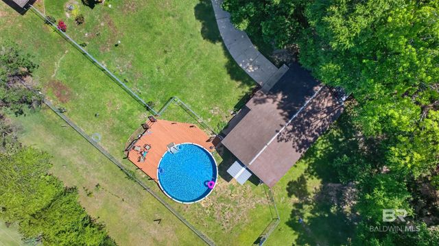 16270 Pine Grove Rd Ext N, Bay Minette, AL 36507