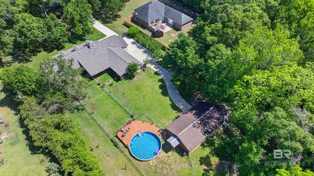 16270 Pine Grove Rd Ext N, Bay Minette, AL 36507