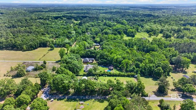 16270 Pine Grove Rd Ext N, Bay Minette, AL 36507