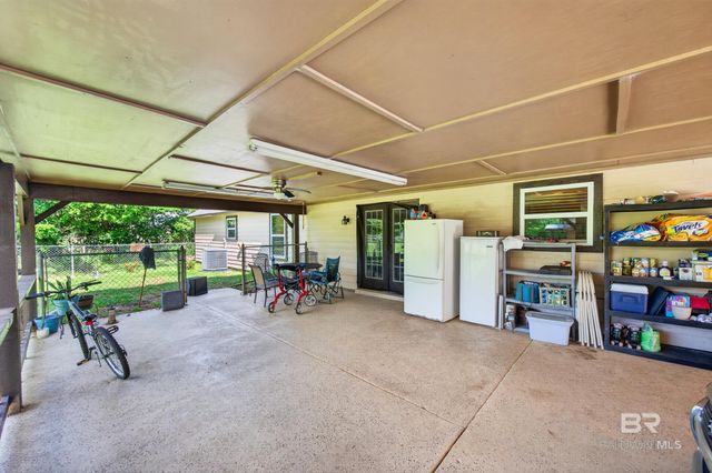 16270 Pine Grove Rd Ext N, Bay Minette, AL 36507