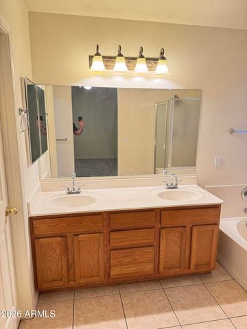 1254 S CORRINE Drive, Gilbert, AZ 85296