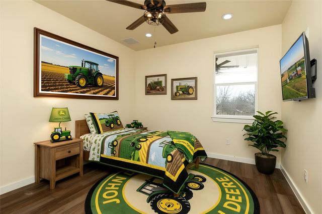 180 Cimmarron Trail, Runaway Bay, TX 76426