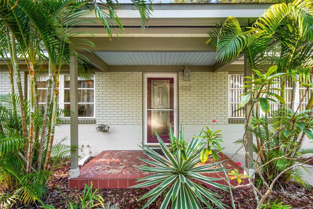 Image 2 of property listing at 422 W LOUISIANA AVENUE, Tampa, FL 33603