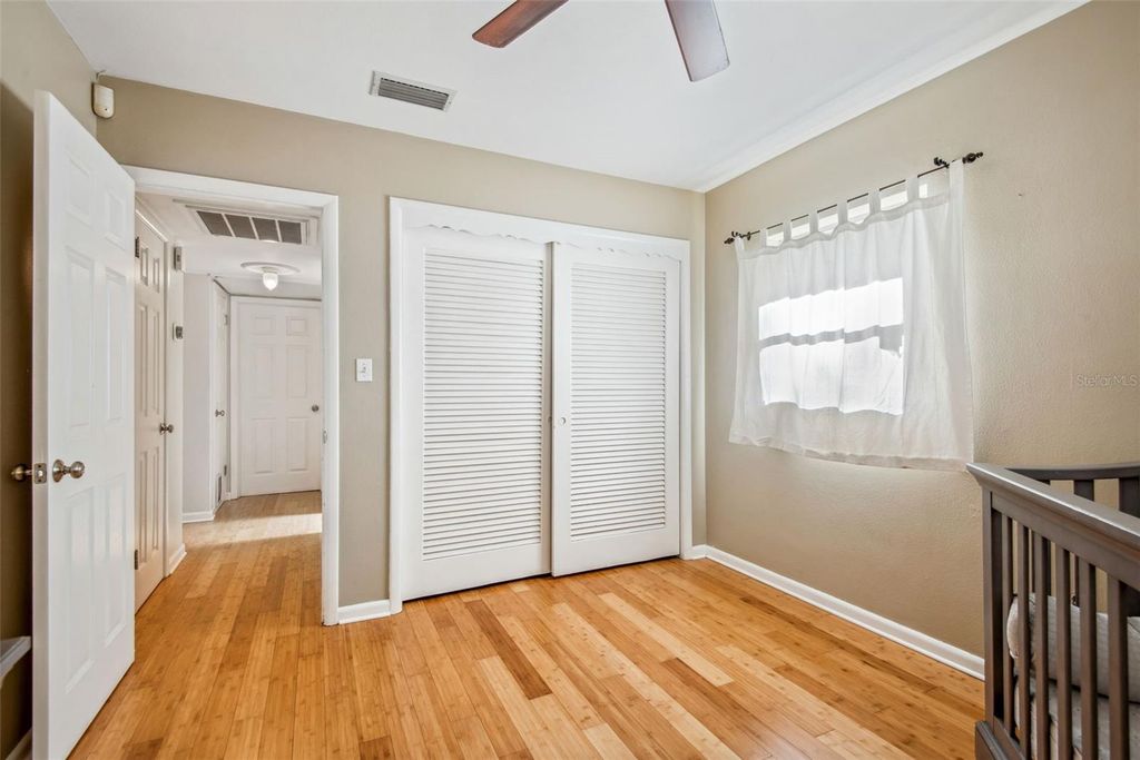 Image 16 of property listing at 422 W LOUISIANA AVENUE, Tampa, FL 33603