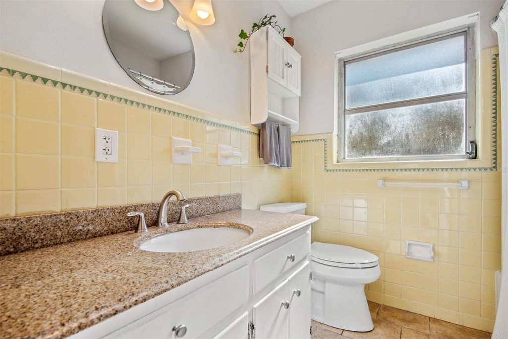 Image 17 of property listing at 422 W LOUISIANA AVENUE, Tampa, FL 33603