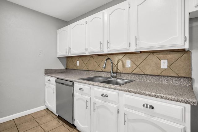 5613 Truitt Street, The Colony, TX 75056