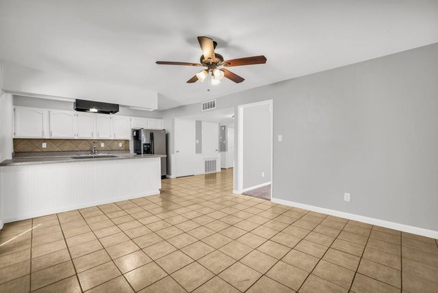 5613 Truitt Street, The Colony, TX 75056