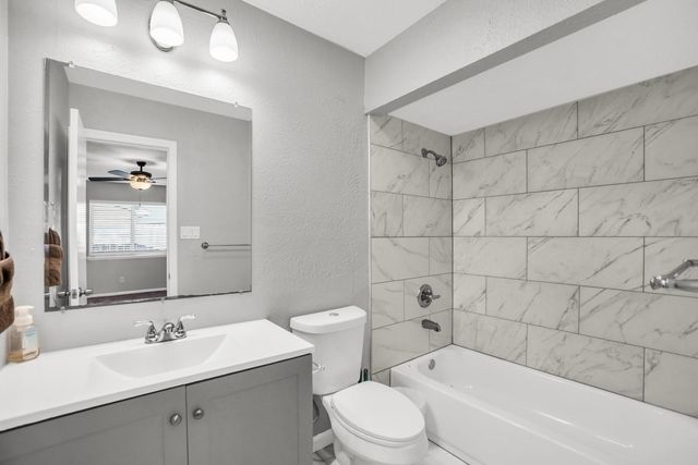 5613 Truitt Street, The Colony, TX 75056