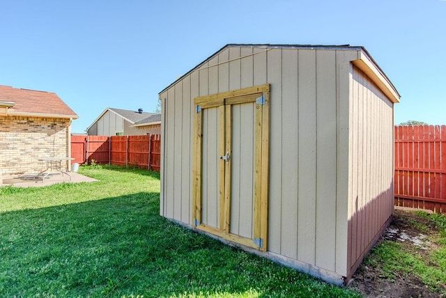 5613 Truitt Street, The Colony, TX 75056