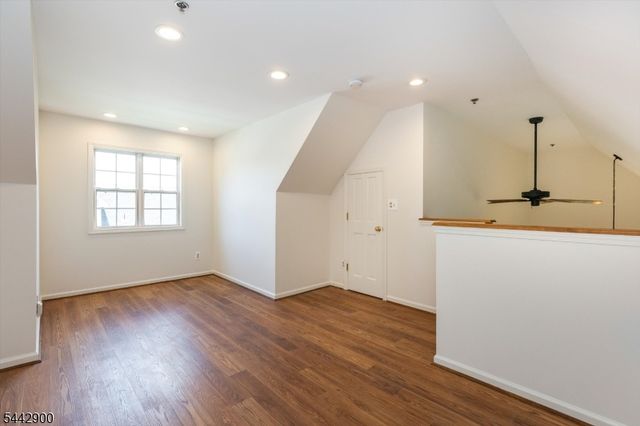 200 Cambridge Ct 200, Clifton City, NJ 07014
