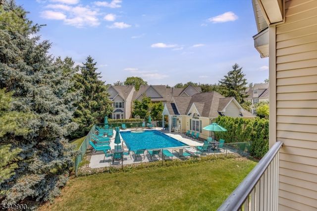 200 Cambridge Ct 200, Clifton City, NJ 07014