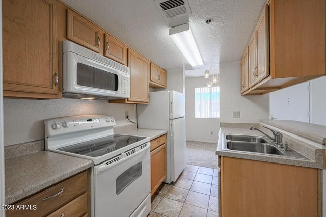 12123 W BELL Road 206, Surprise, AZ 85378