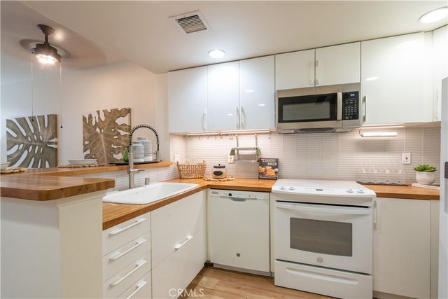 1301 Cabrillo Ave 208, Torrance, CA 90501