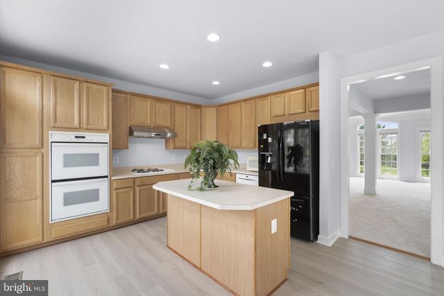 41794 EXPECTATION SQ, Aldie, VA 20105