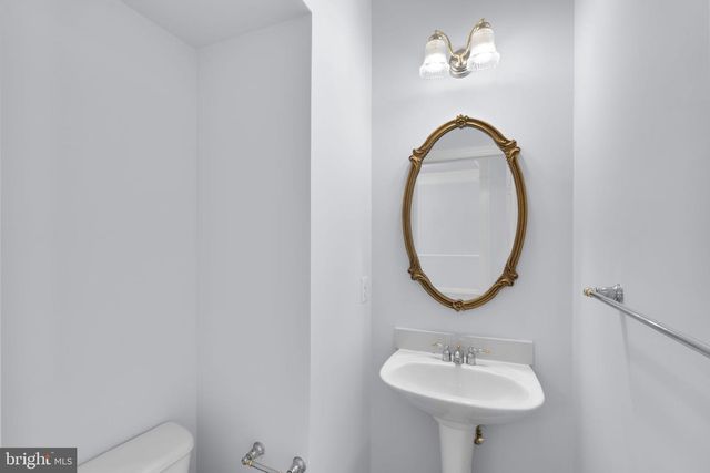 41794 EXPECTATION SQ, Aldie, VA 20105