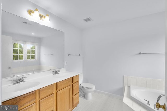 41794 EXPECTATION SQ, Aldie, VA 20105