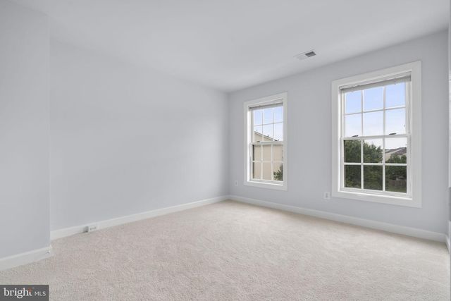 41794 EXPECTATION SQ, Aldie, VA 20105