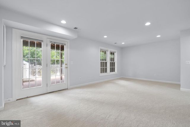 41794 EXPECTATION SQ, Aldie, VA 20105