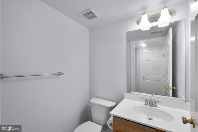 41794 EXPECTATION SQ, Aldie, VA 20105