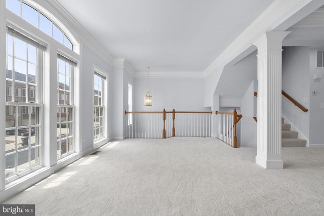 41794 EXPECTATION SQ, Aldie, VA 20105