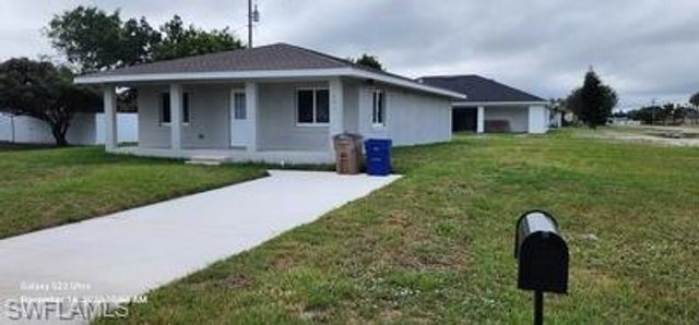 802 E Jasmine RD, Lehigh Acres, FL 33936