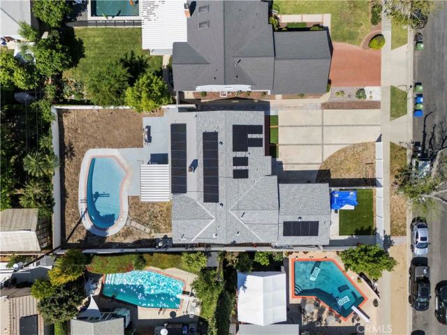 8353 Chimineas, Northridge, CA 91325