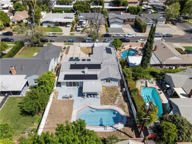 8353 Chimineas, Northridge, CA 91325