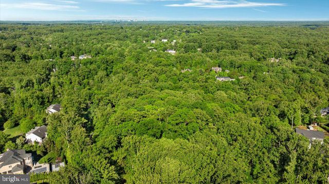 7818 GEORGETOWN PIKE, Mclean, VA 22102