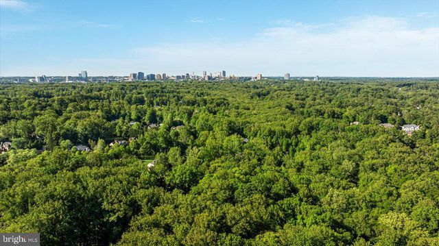 7818 GEORGETOWN PIKE, Mclean, VA 22102