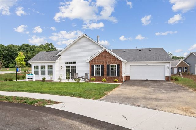 1020 Autumn Woods Drive, Jackson Twp, PA 16033