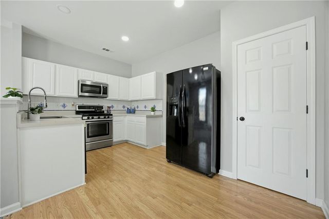 3221 Mill Springs Circle, Buford, GA 30519