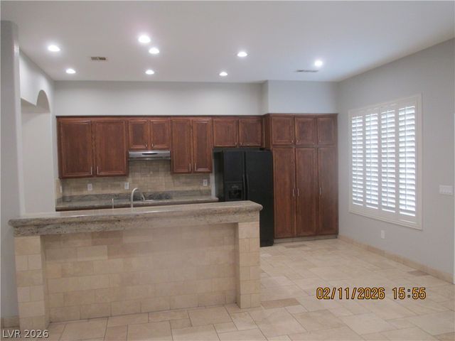 9152 Imperial Castle Court, Las Vegas, NV 89147