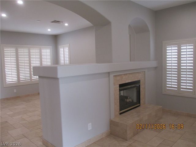 9152 Imperial Castle Court, Las Vegas, NV 89147