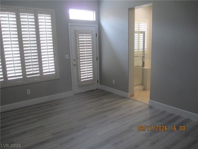 9152 Imperial Castle Court, Las Vegas, NV 89147