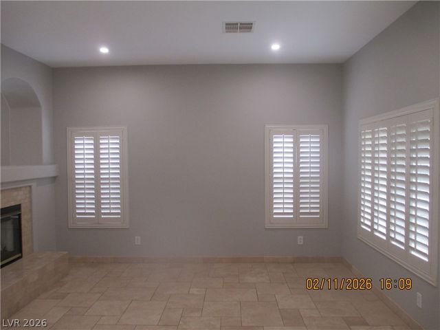 9152 Imperial Castle Court, Las Vegas, NV 89147