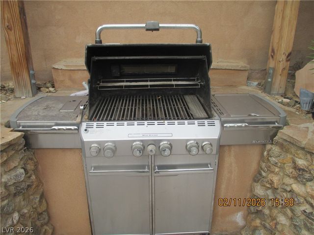 9152 Imperial Castle Court, Las Vegas, NV 89147