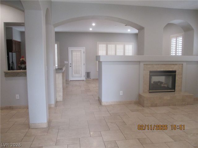 9152 Imperial Castle Court, Las Vegas, NV 89147