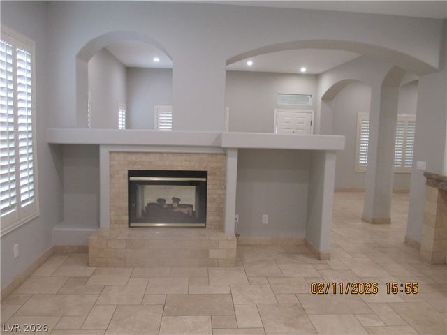 9152 Imperial Castle Court, Las Vegas, NV 89147