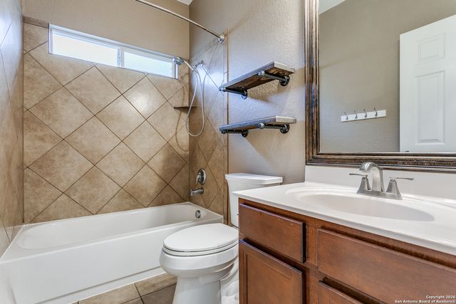 705 Hightrail, Schertz, TX 78108