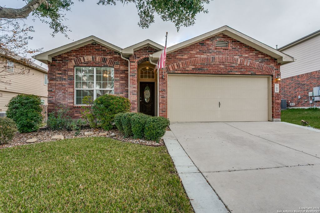705 Hightrail, Schertz, TX 78108