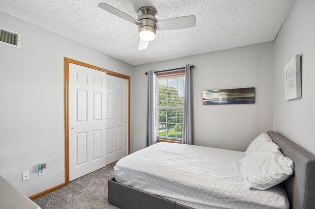 4851 Woodland Avenue, Shakopee, MN 55379